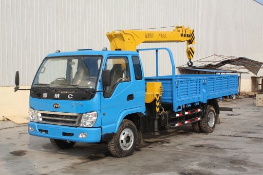 點(diǎn)擊查看詳細(xì)信息<br>標(biāo)題：東風(fēng)隨車吊 閱讀次數(shù)：2932