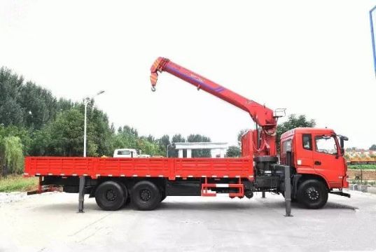 點擊查看詳細信息<br>標題：10噸東風隨車吊 閱讀次數：1675