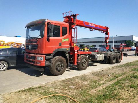 點擊查看詳細信息<br>標題：12噸前四后八隨車吊 閱讀次數(shù)：1656