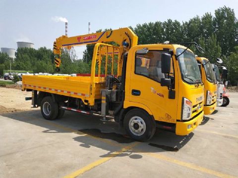 點(diǎn)擊查看詳細(xì)信息<br>標(biāo)題：4噸唐駿隨車吊 閱讀次數(shù)：1900