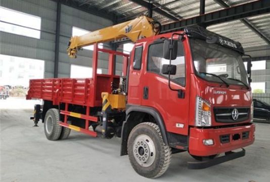 點(diǎn)擊查看詳細(xì)信息<br>標(biāo)題：5噸大運(yùn)隨車吊 閱讀次數(shù)：2015