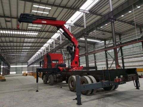 點擊查看詳細信息<br>標題：15噸折臂吊 閱讀次數：2563