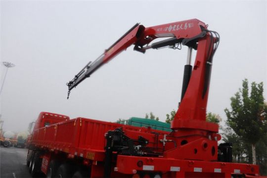 點擊查看詳細信息<br>標題：SQ5S3  5噸折疊臂 閱讀次數：3078